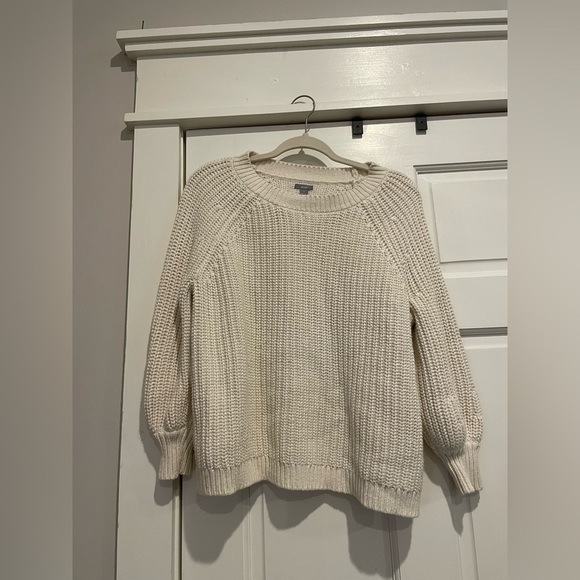 aerie Sweaters - Aerie Cream Scoop Neck Sweater